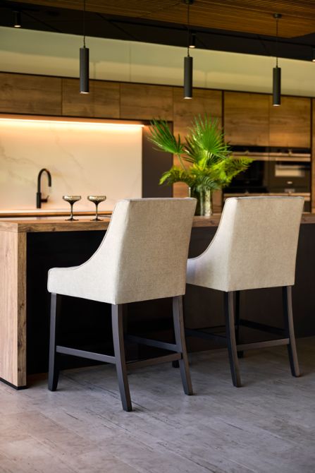Chatsworth Thekenhocker – Taupe-view3