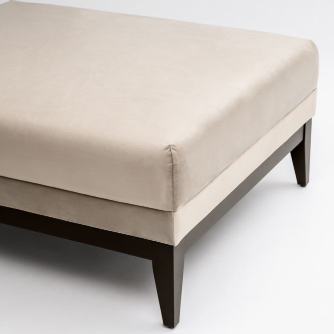 Claremont Fußhocker – Taupe-view5