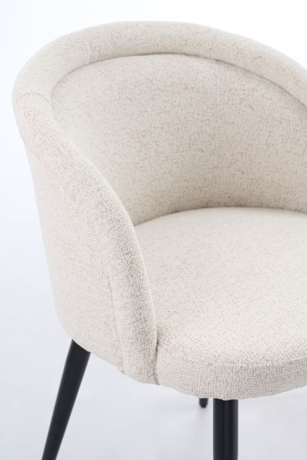 Sia 4-6 Seat Dining Table and 4 Garric Dining Chairs – Oatmeal -view4