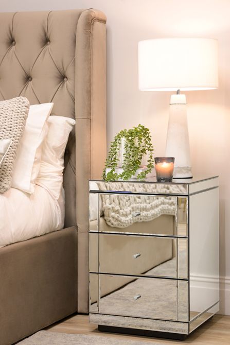 Lucia Mesilla de noche de espejo-view3