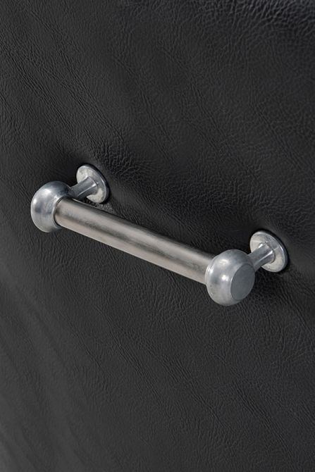 Mason Esstischstuhl Schwarz Kunstleder - Beine Gebürstetes Silber-view6