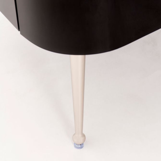 Mason Couchtisch aus schwarzem Glas – glänzende silberne Beine - Bild #0