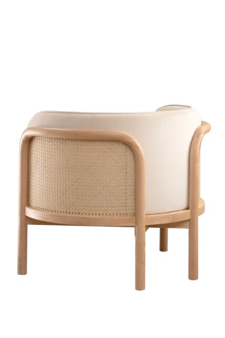 Millie Tubstol-view3