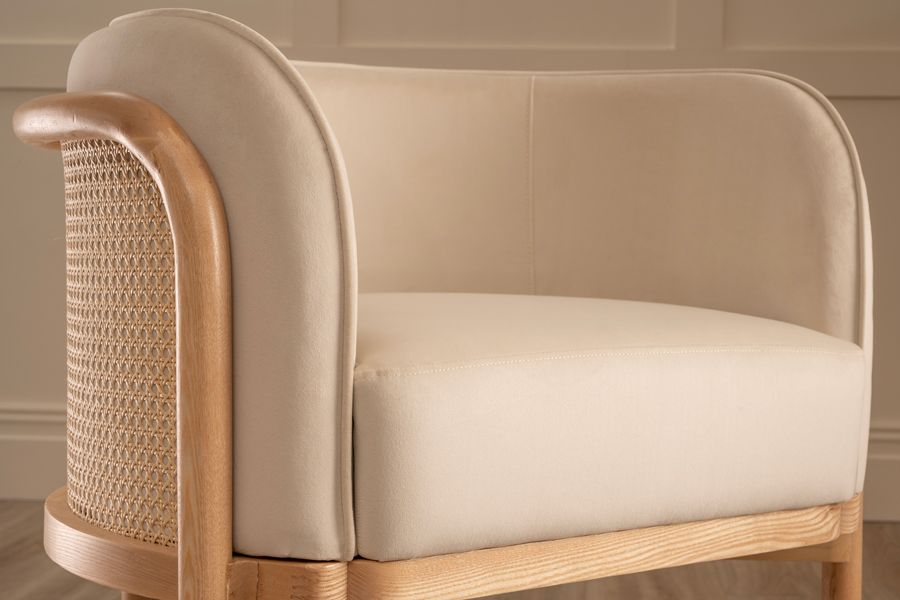 Millie Tubstol-view9