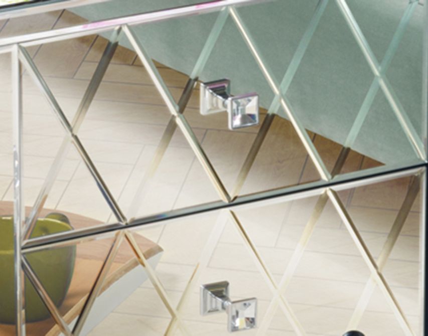 Knightsbridge - Cómoda alta de espejo con 5 cajones y zócalo - Imagen #0