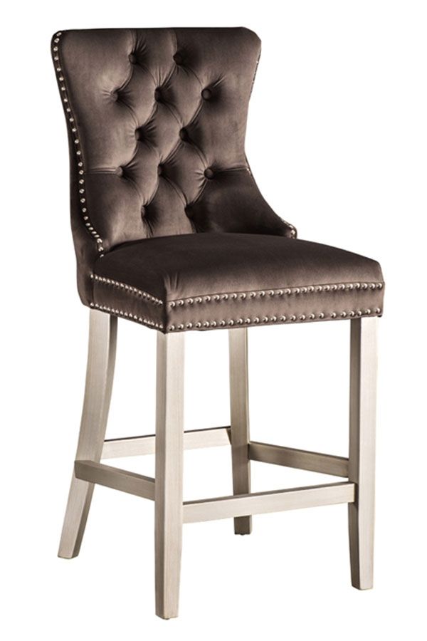 bar stool/ Buttoned bar stool/ elegant bar stool