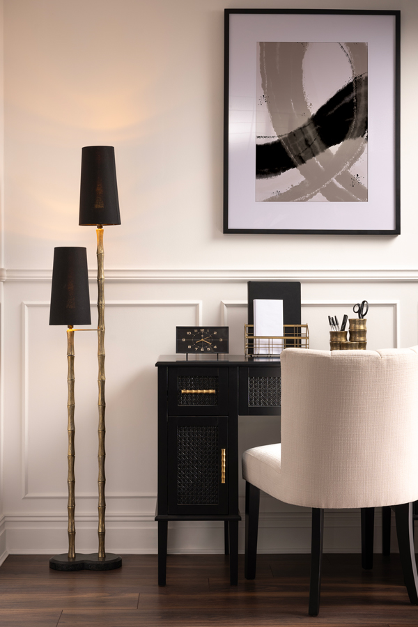 Kingston Floor Light